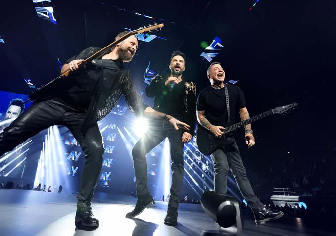 Biletleri dakikalar içinde tükenmişti Tarkan 9 günde rekor kırdı Biletleri dakikalar içinde tükenmişti Tarkan 9 günde rekor kırdı