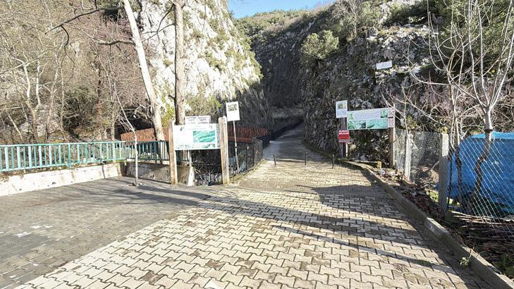 Bartındaki aşk efsanesi: 600 bin kişi geldi