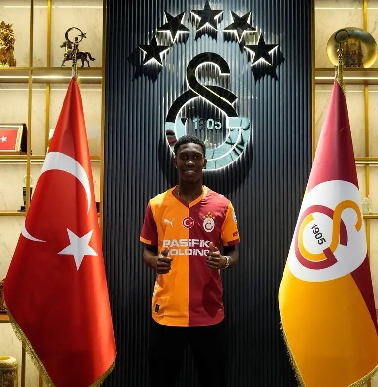 2025-2026 SÜPER LİG TRANSFERLER Kış transfer döneminde Galatasaray, Fenerbahçe, Beşiktaş ve Trabzonspor kadrosuna yeni katılan isimler...