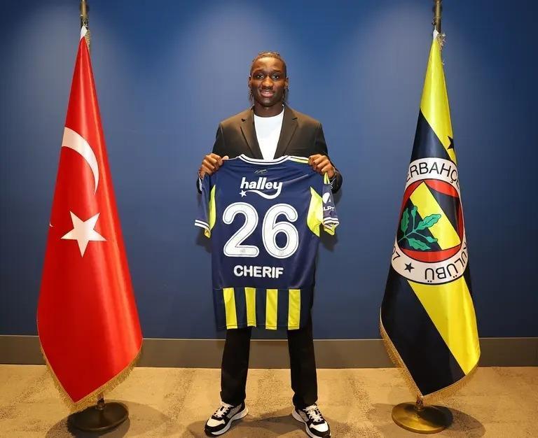 2025-2026 SÜPER LİG TRANSFERLER Kış transfer döneminde Galatasaray, Fenerbahçe, Beşiktaş ve Trabzonspor kadrosuna yeni katılan isimler...