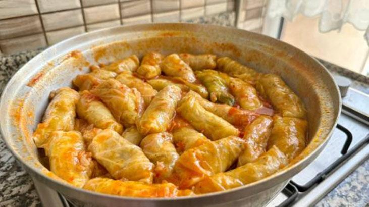 Sarma sararken parçalanan yapraklara son Ustaların pratik lahana seçme yöntemi Sarma sararken parçalanan yapraklara son Ustaların pratik lahana seçme yöntemi