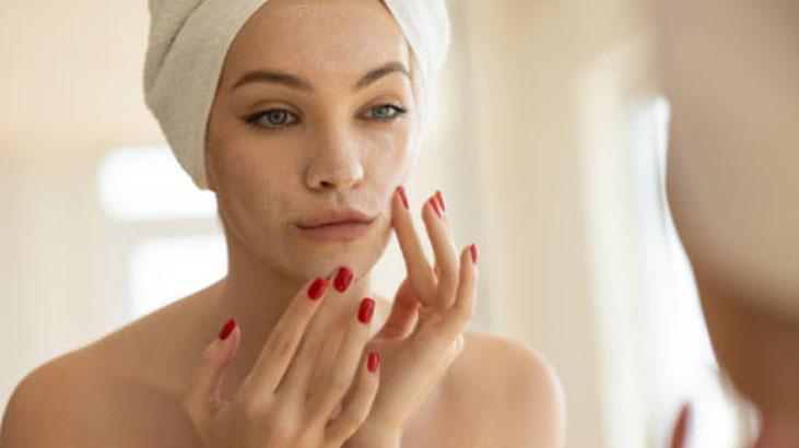 Öbek öbek çıkıyordu Cilt kızarıklığı için tek hamle: 2 hafta bu serumu sürdüm Öbek öbek çıkıyordu Cilt kızarıklığı için tek hamle: 2 hafta bu serumu sürdüm