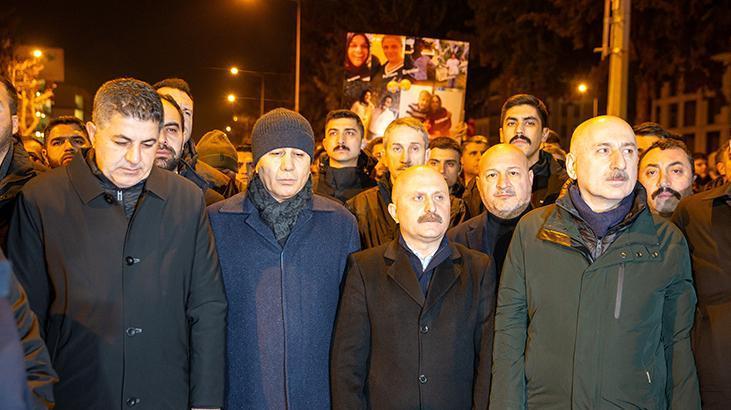 Türkiyenin en zor gecesi: 6 Şubat Hayatını kaybedenler dualarla anıldı