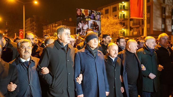 Türkiyenin en zor gecesi: 6 Şubat Hayatını kaybedenler dualarla anıldı