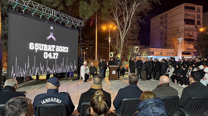 Türkiyenin en zor gecesi: 6 Şubat Hayatını kaybedenler dualarla anıldı