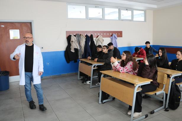26 yıl sonra ilk görev yerine döndü: İnsanlarını ve buradaki samimiyeti hiç unutmadım