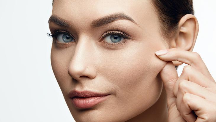 Haftalar içinde cildi yeniliyor Evde basit cilt maskesi tarifi