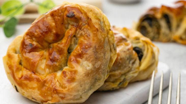 Çıtır çıtır börekler hazırlamak için maden suyu kullanılır mı Yufka altın gibi kızarıyor