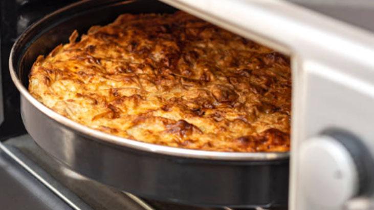 Çıtır çıtır börekler hazırlamak için maden suyu kullanılır mı Yufka altın gibi kızarıyor