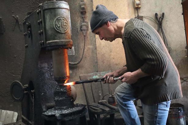 ARTIK NE ÇIRAK VAR NE DE KALFA