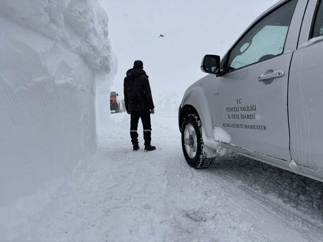 7 metreyi aşan kar duvarı 2 ay kapalı kaldı: Kar, çığ ve kurt korkusu…