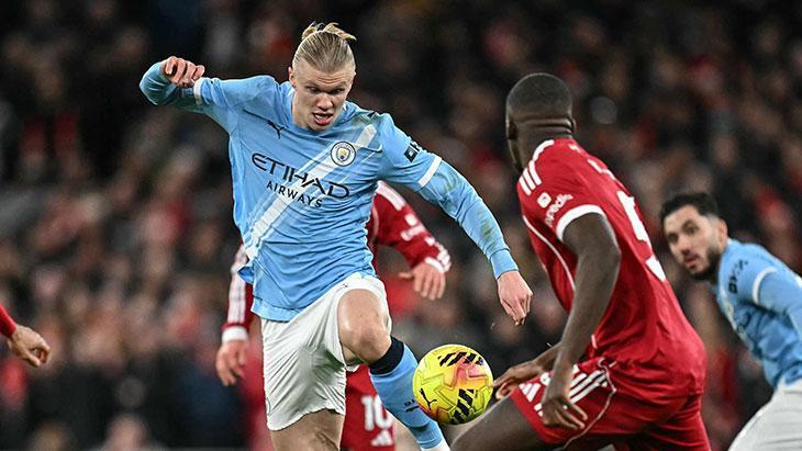 MANCHESTER CITY GERİ DÖNMEYİ BİLDİ