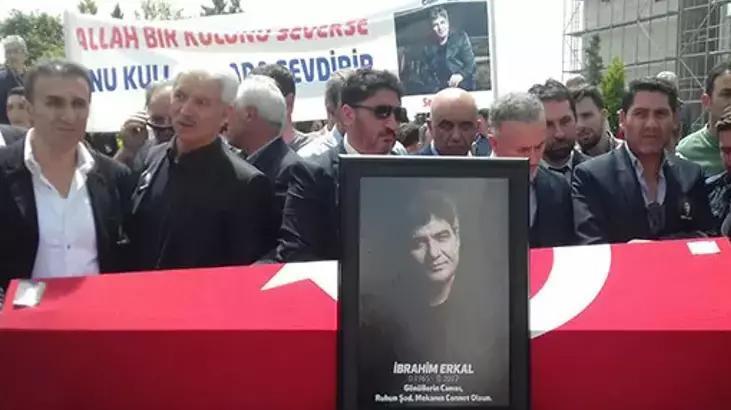 Otoparkta düşerek hayatını kaybetmişti İbrahim Erkala ailesinden duygu dolu anma Otoparkta düşerek hayatını kaybetmişti İbrahim Erkala ailesinden duygu dolu anma