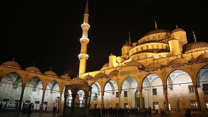 KADİR GECESİ NE ZAMAN 2026 Kadir Gecesi hangi gün Kadir Gecesi Ramazan ayının kaçında idrak edilecek Diyanet takvimiyle belli oldu