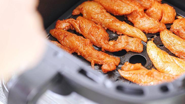 Dakikalarca ovmaya son Airfryer en iyi bu şekilde temizleniyor