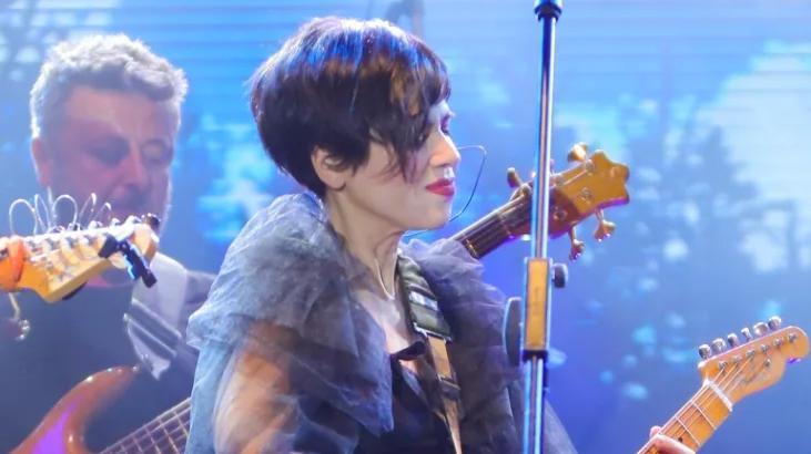 Aydilge ameliyat oldu Bugün ağrılarımdan kurtuluş günüm Aydilge ameliyat oldu Bugün ağrılarımdan kurtuluş günüm