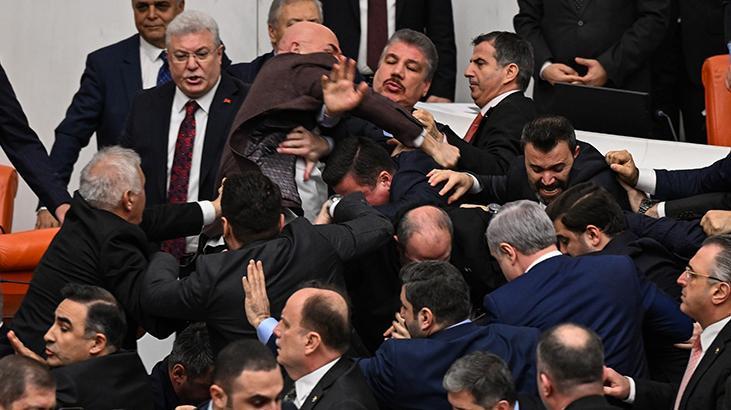 TBMMdeki yemin kavgasında kayıp ayakkabı İşte kavgadan yeni görüntüler