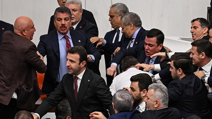 TBMMdeki yemin kavgasında kayıp ayakkabı İşte kavgadan yeni görüntüler