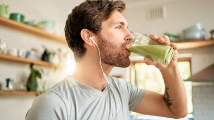 57 yaşında ama 30 yaş genç gösteriyor Bu yiyeceklerden uzak durdum