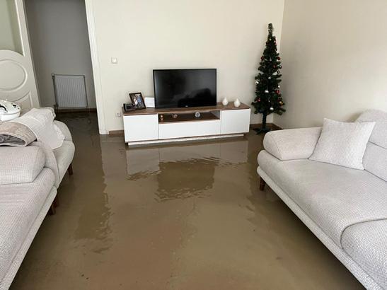 Birçok kenti sağanak vurdu, okullar tatil edildi