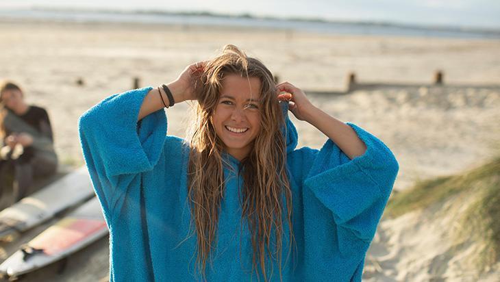 Saç tellerini güçlendirip hacim veriyor Evde bu maskeyi yapmak çok kolaymış