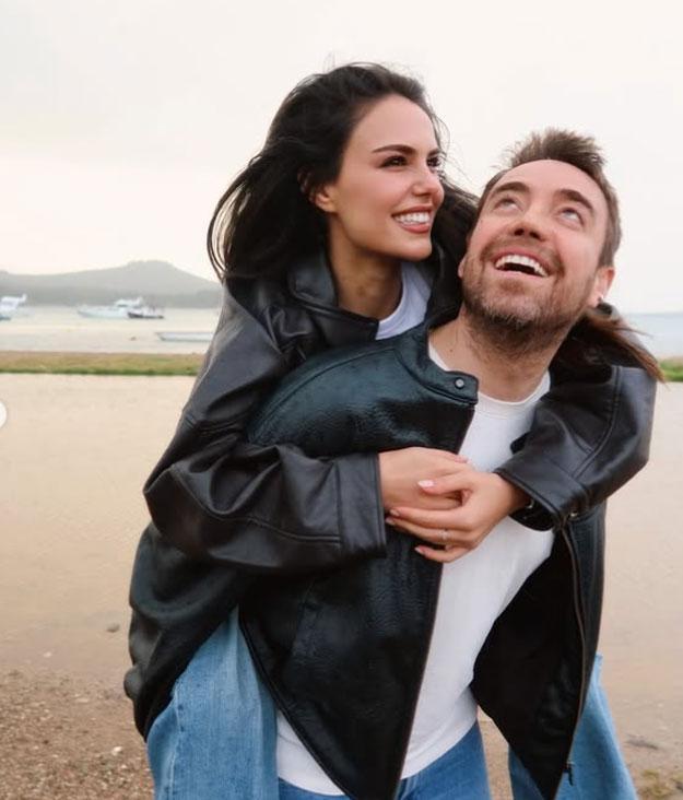 Murat Dalkılıç’ın konserinde pantolon krizi Annem altıma yaptığımı zannetmiş’