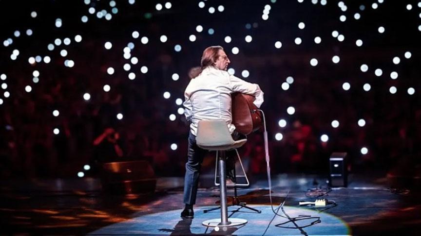 Çelike hayranından milyonluk istek Bana kredi aç deyip talep etti Çelike hayranından milyonluk istek Bana kredi aç deyip talep etti