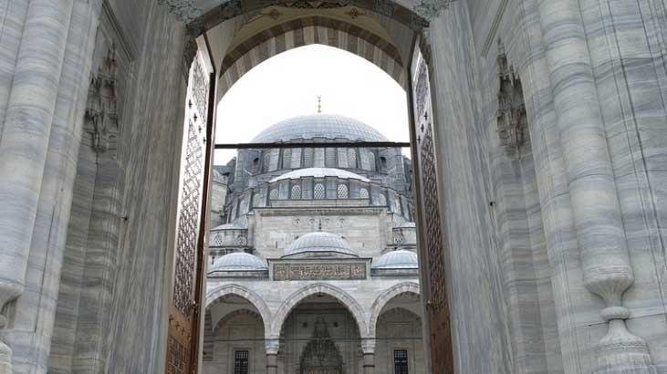 İSTANBUL İFTAR SAATLERİ 29 GÜNLÜK