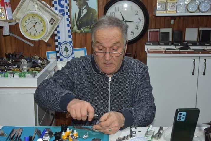 Mesleği bilen tek kişi Ne çırak var ne kalfa: 50 yıllık sırrını eşine öğretti