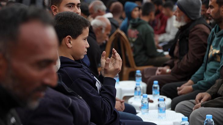 Gazzedeki Filistinlilerden buruk Ramazan sevinci