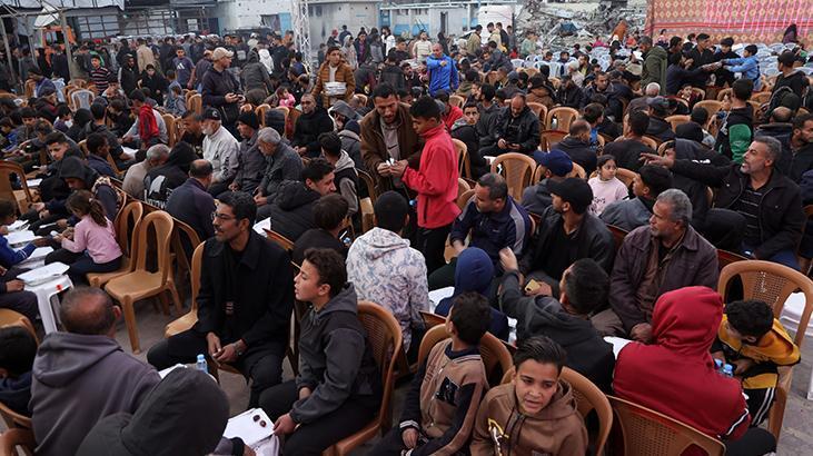Gazzedeki Filistinlilerden buruk Ramazan sevinci