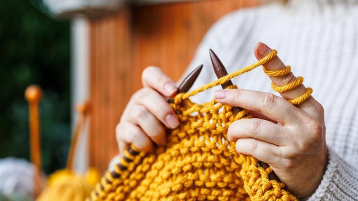 SOSYAL MEDYAYI İKİYE BÖLEN SORU: ŞİŞ Mİ DAHA KOLAY, TIĞ MI ÖRGÜ’NÜN EN KOLAY HALİ