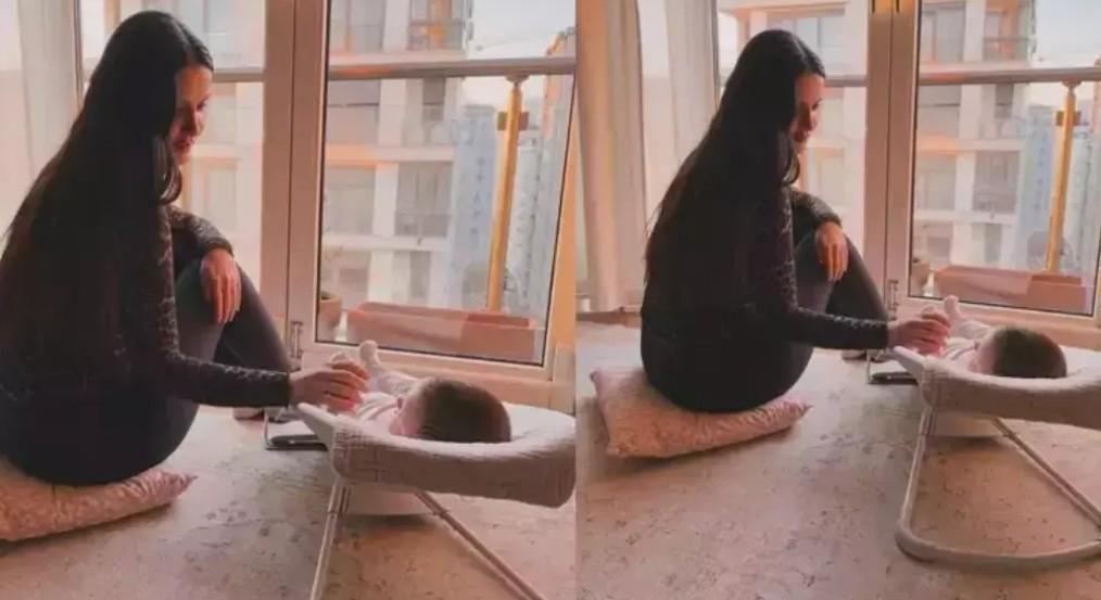 Anneliğinin tadını çıkarıyor İrem Helvacıoğlu ve kızı Soradan yeni kare
