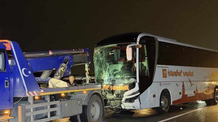 Anadolu Otoyolunda 16 araç birbirine girdi Zincirleme kazada çok sayıda yaralı var