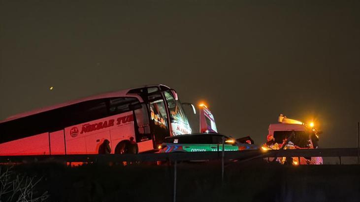 Anadolu Otoyolunda 16 araç birbirine girdi Zincirleme kazada çok sayıda yaralı var