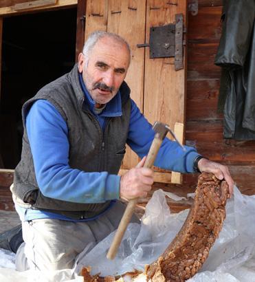 ASIRLIK GELENEK YAŞATILIYOR