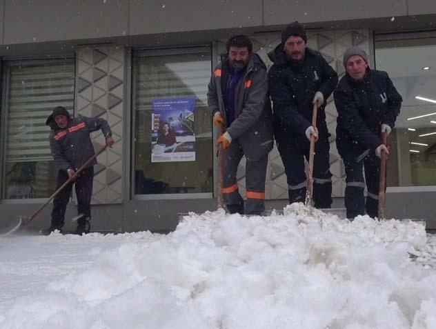 KARS, BEYAZ ÖRTÜYLE KAPLANDI KARS, BEYAZ ÖRTÜYLE KAPLANDI