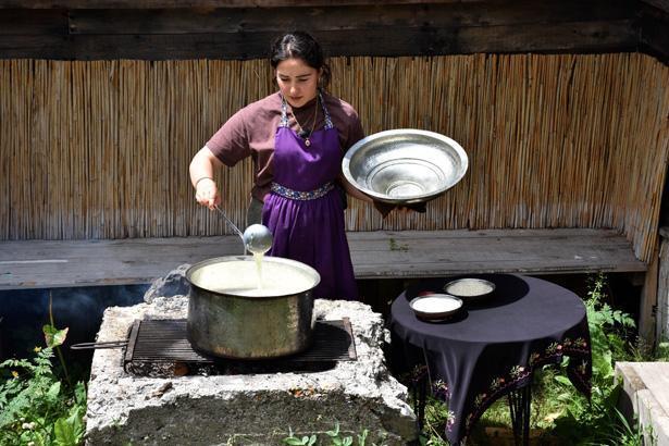 Karadenizin eşsiz lezzedi: Tüm sırlarıyla Hamsiköy sütlacı