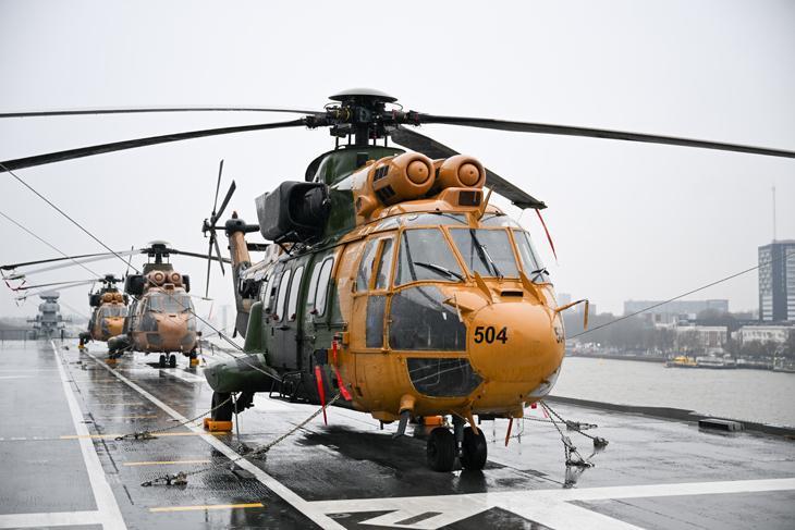 Avrupa’nın kalbinde gövde gösterisi TCG Anadolu Rotterdam Limanı’nda
