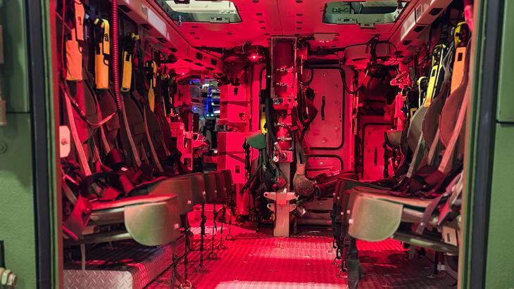 Avrupa’nın kalbinde gövde gösterisi TCG Anadolu Rotterdam Limanı’nda