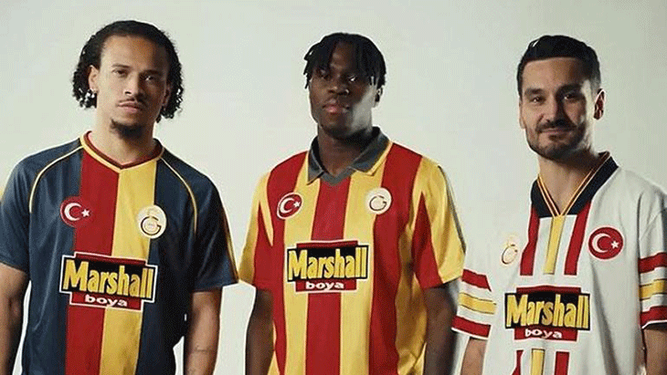 UEFA FORMALARININ STOKLARI TÜKENMİŞTİ
Taraftarlar, UEFA Kupası'nın kazanıldığı dönem giyilen çubuklu formayı stoklarda bitirdi.