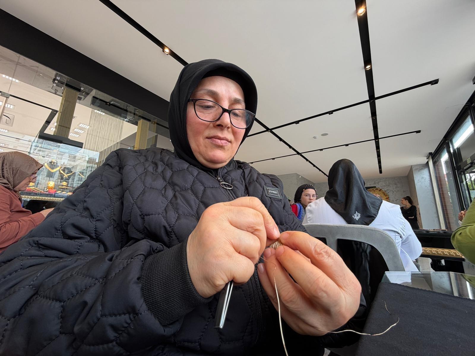 ALTIN İLMEKLER FİYATI OTOMOBİLLERLE YARIŞIYOR