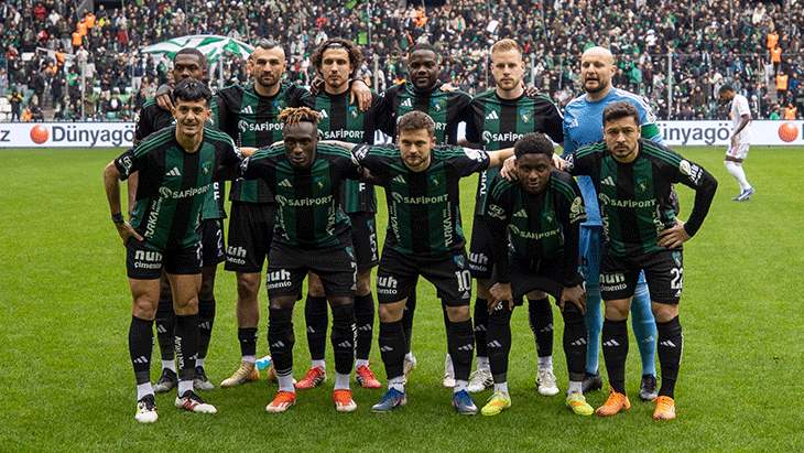 Kocaelispor-Beşiktaş maçından kareler