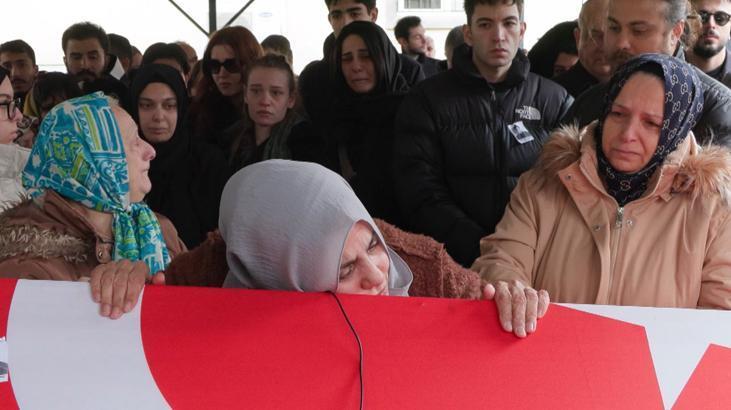 Oyuncu arkadaşları yalnız bırakmadı İbrahim Yıldız son yolculuğuna uğurlandı