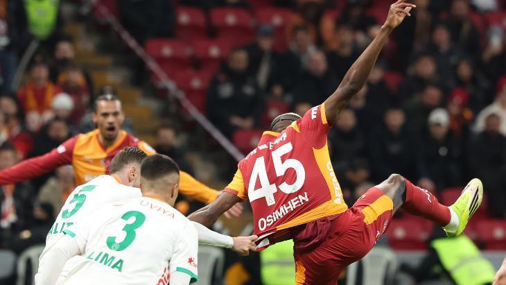 Milliyet Skorer: Maçta kritik pozisyon! Galatasaray'dan penaltı tepkisi