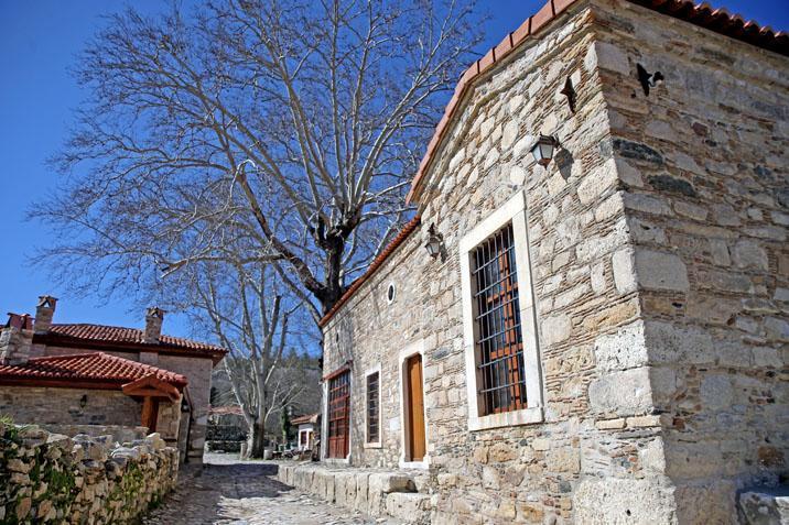 Gladyatörler kentinde zaman yolculuğu Restore edilen dükkanlarda geleneksel meslekler yaşatılacak