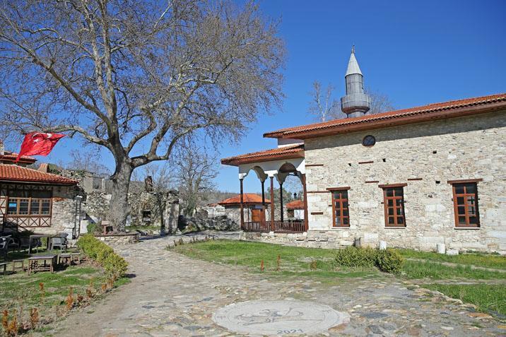 Gladyatörler kentinde zaman yolculuğu Restore edilen dükkanlarda geleneksel meslekler yaşatılacak