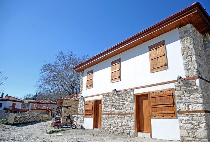 Gladyatörler kentinde zaman yolculuğu Restore edilen dükkanlarda geleneksel meslekler yaşatılacak