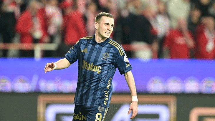 Kerem Aktürkoğlu, oyundan alınınca tepki gösterdi