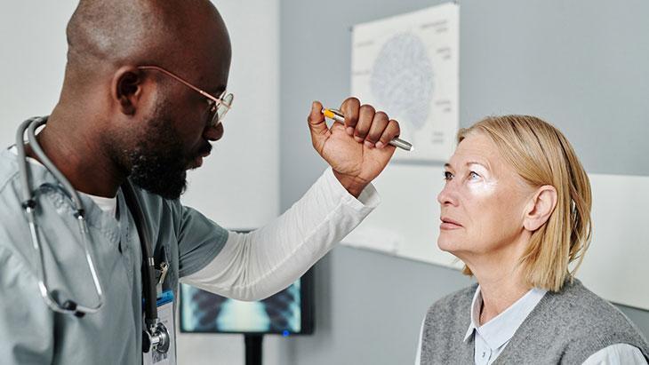 Yılda bir kez göz muayenesi çok önemli